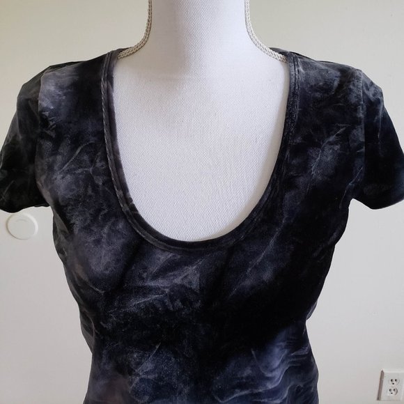 American Eagle Tie-Dye Velvet T-Shirt Size SP - Picture 2 of 8